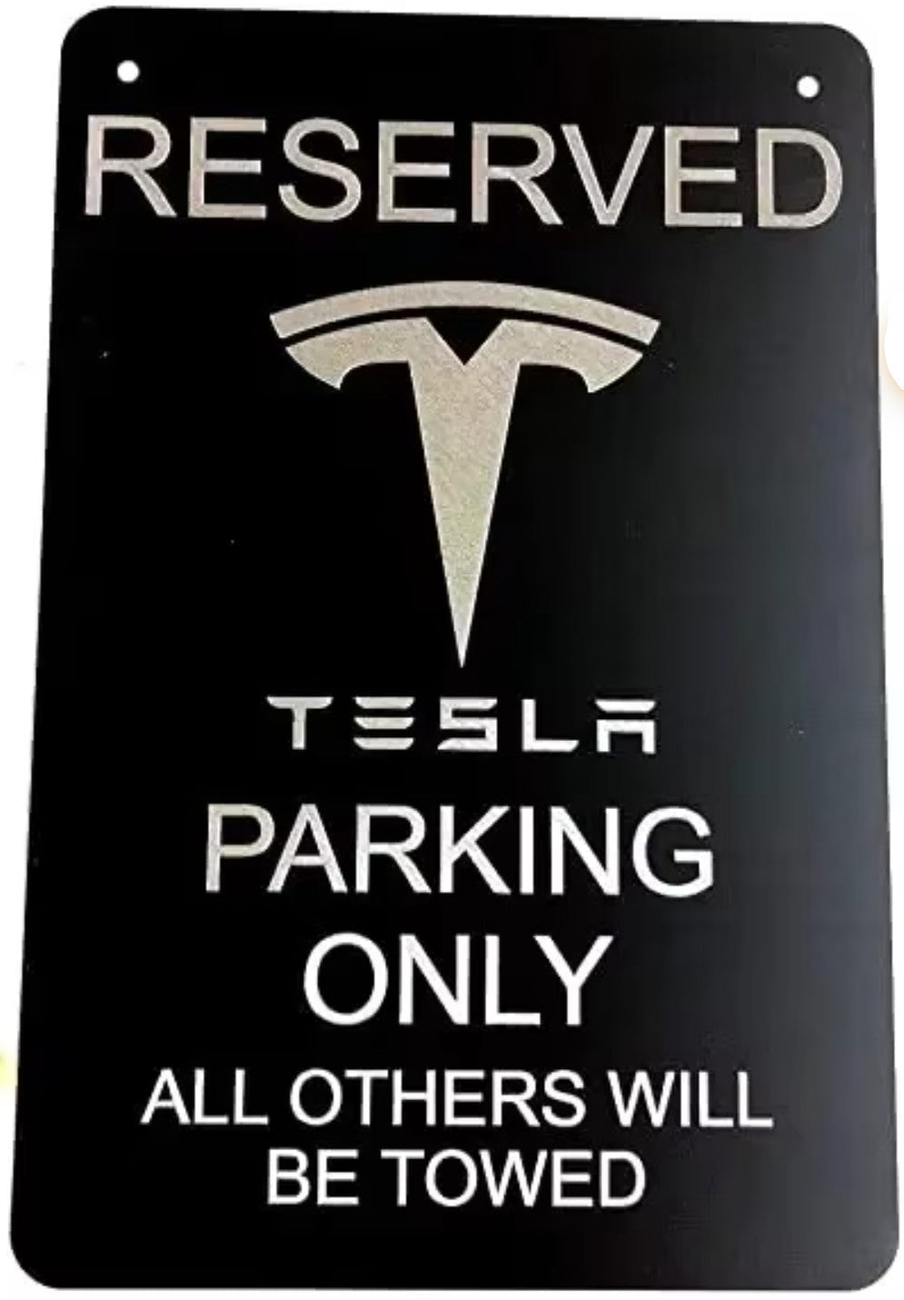 Accessori indispensabili per la tua auto Tesla