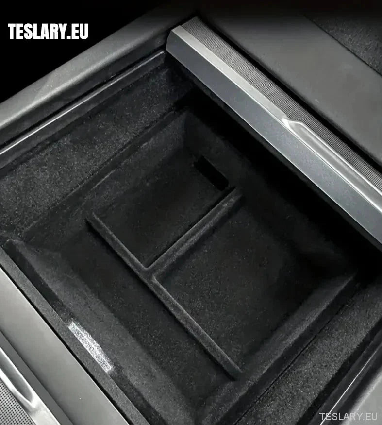 Accessori Tesla Essenziali per Comfort e Funzionalità