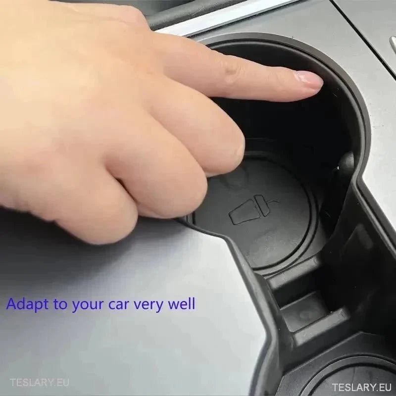 Accessori Tesla: Essenziali per Comfort e Stile