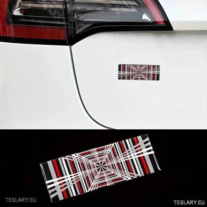 Personaliza Tesla con el Impactante Decal 3D PLAID