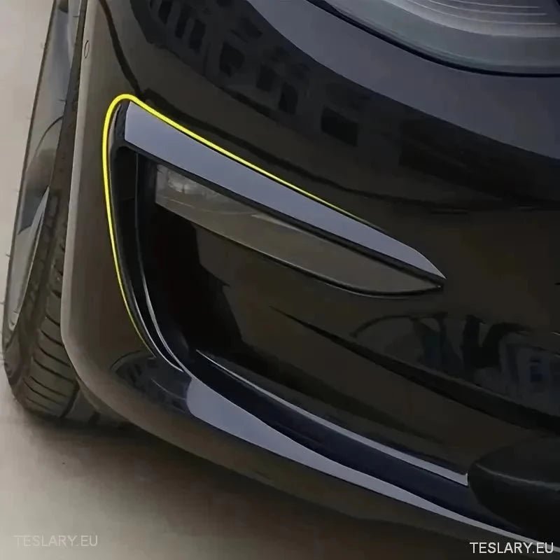 Tesla 3 Log Lights Wind Splitter - Gloss Black - TESLARY Tesla Shop Accessories Europe Nederlands Dublin Cork Ireland Deutschland Espana Alicante France Italia