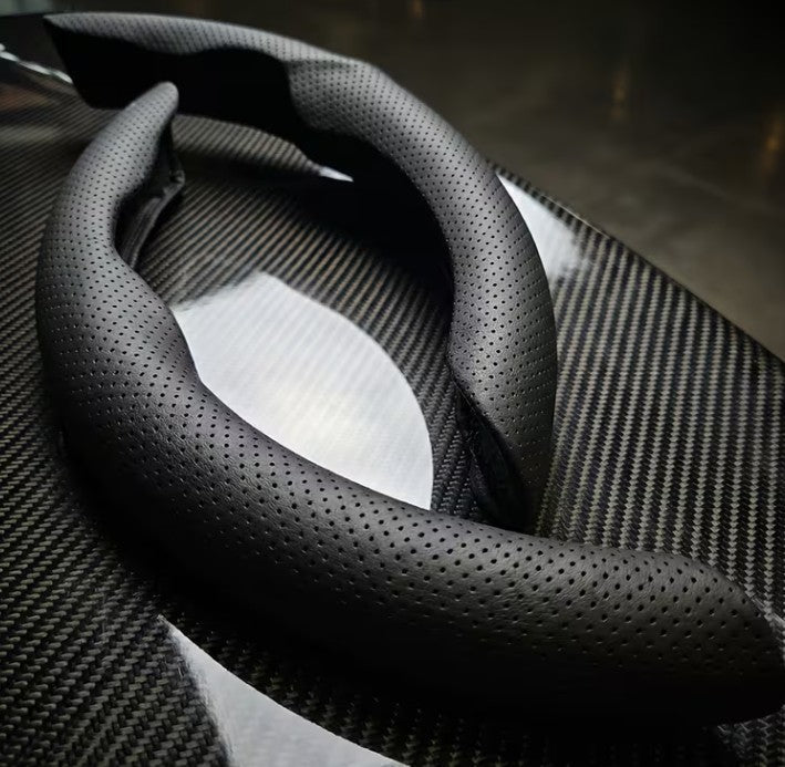Tesla Model 3 / Y Ultra Thin Summer Sweat Absorbing Steering Wheel Cover - TESLARY Tesla Shop Accessories Europe Nederlands Dublin Cork Ireland Deutschland Espana Alicante France Italia