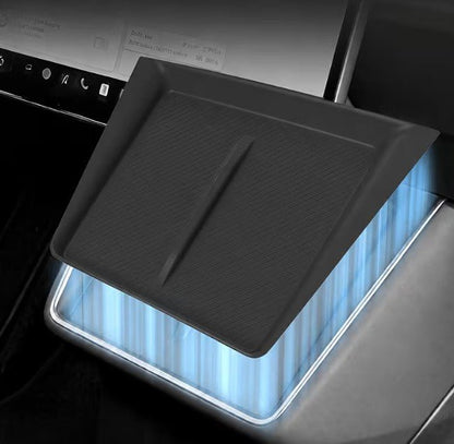 Wireless Phone Charging Anti Slip Protective Pad Protector for Tesla Model Y Juniper Standard RWD - TESLARY Tesla Shop Accessories Europe Nederlands Dublin Cork Ireland Deutschland Espana Alicante France Italia